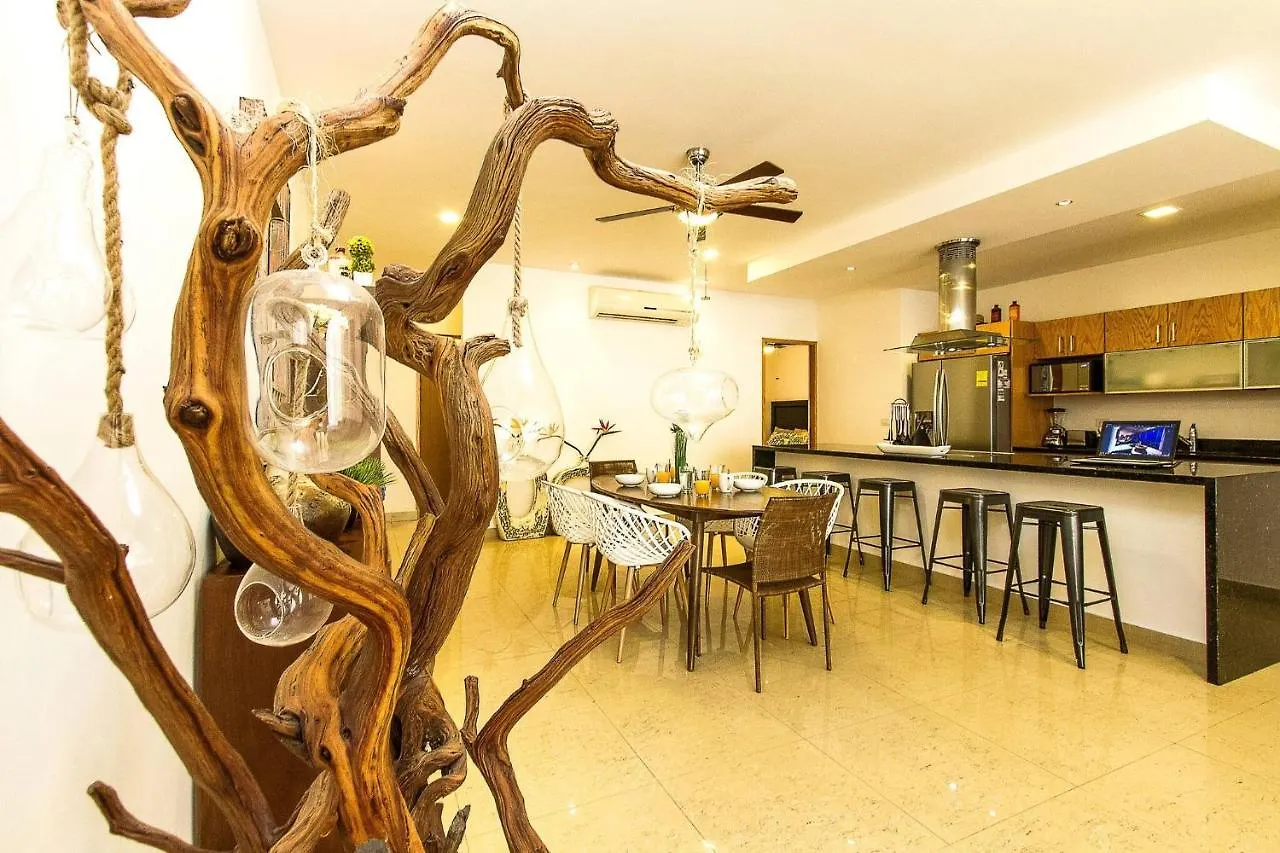 Breathtaking 2 Bedroom, Private Terrace Bbq location